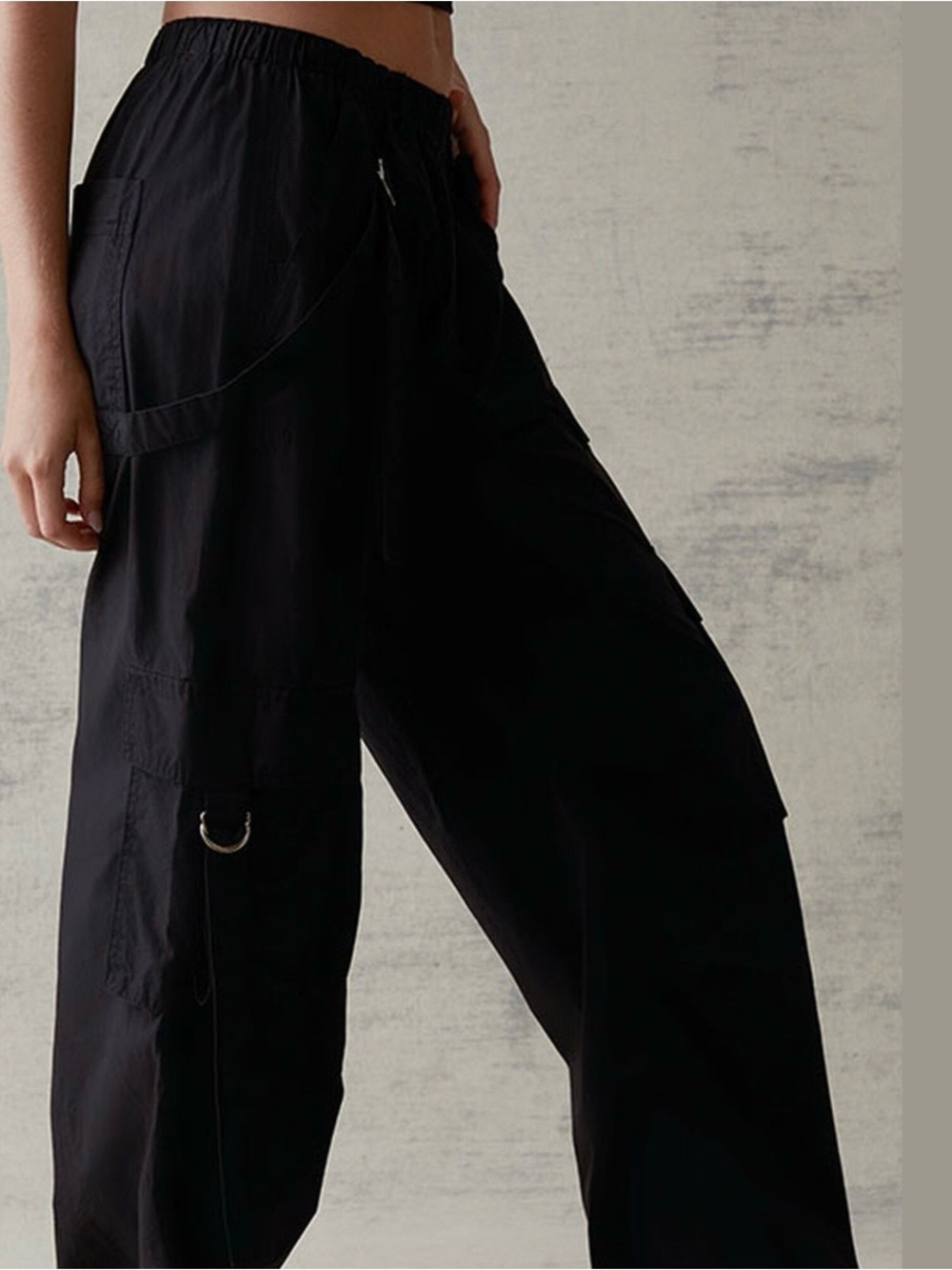 PacSun Black Cargo Pants - Picture 4 of 7